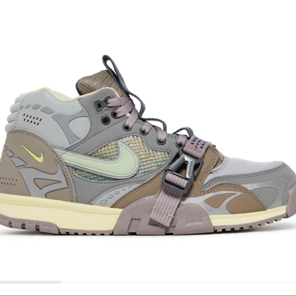 Nike Air Trainer 1 SP - NWB Smoke Grey/Honeydew Mens size 9/ Womens size 10.5